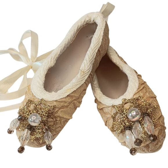 Ballet Slippers Toe Shoes Ornament Or Decor Gold Fabric Embellished & Ribbon 4.5 - Picture 2 of 14
